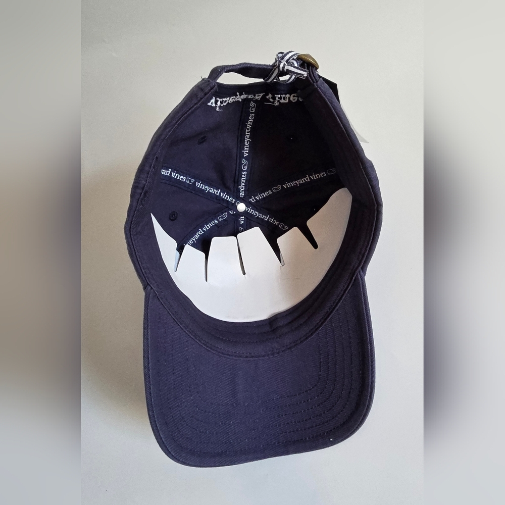NWT Vinyard Vines Pink Whale Logo Baseball Hat in Vineyard Navy Women's - Picture 8 of 8